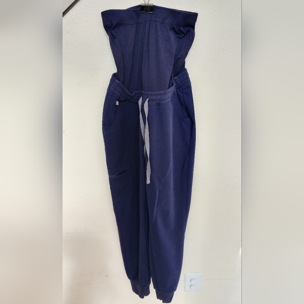 Figs maternity scrubs